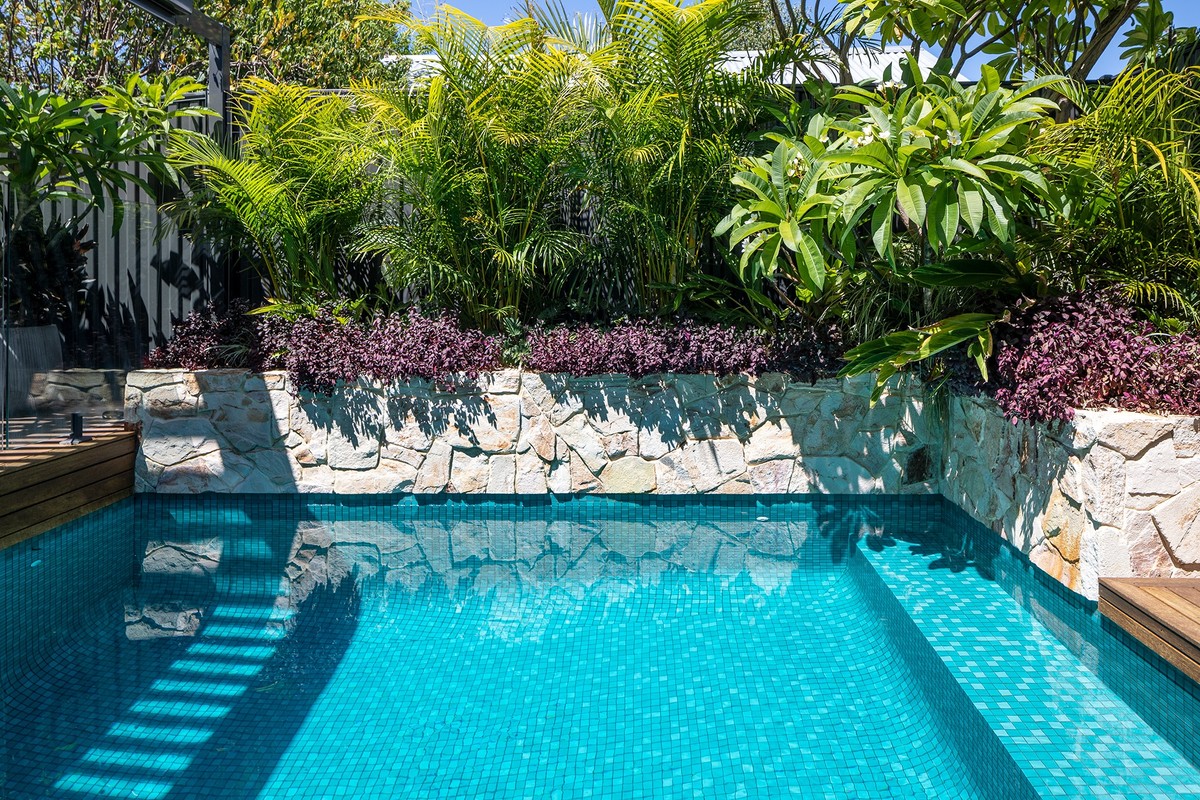 Mt Hawthorn Small Yard Transformation | Renovation & New Pool | Revell ...